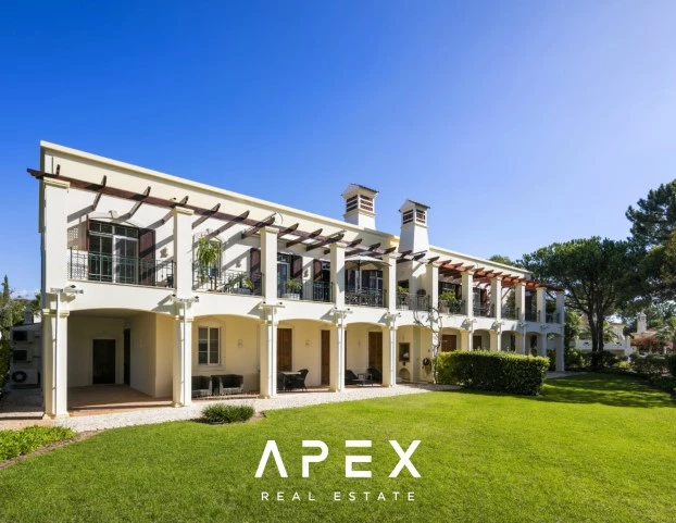 Modern 2 Bedroom Apartment | in Pinheiros Altos | Communal Pool