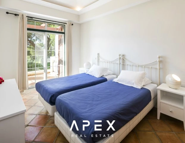 Modern 2 Bedroom Apartment | in Pinheiros Altos | Communal Pool