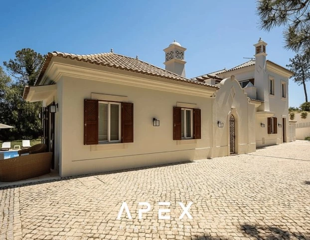 6 bedrooms | Quinta Do Lago | Swimming Pool | Golf Views