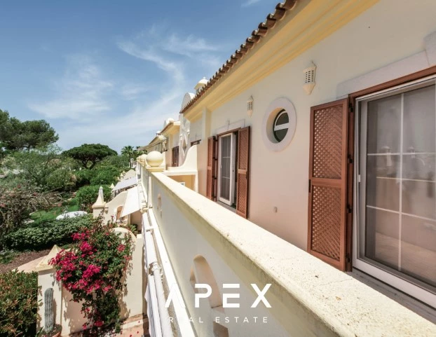 6 bedrooms | Quinta Do Lago | Swimming Pool | Golf Views