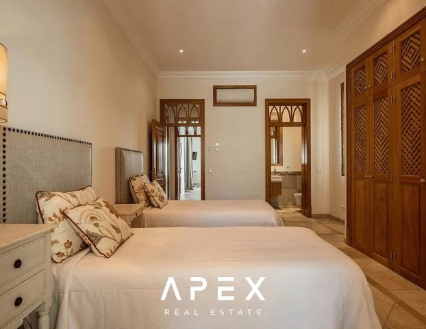 6 bedrooms | Quinta Do Lago | Swimming Pool | Golf Views
