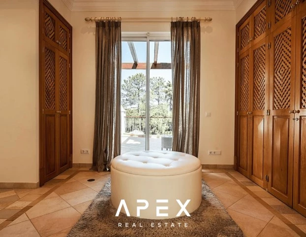 6 bedrooms | Quinta Do Lago | Swimming Pool | Golf Views