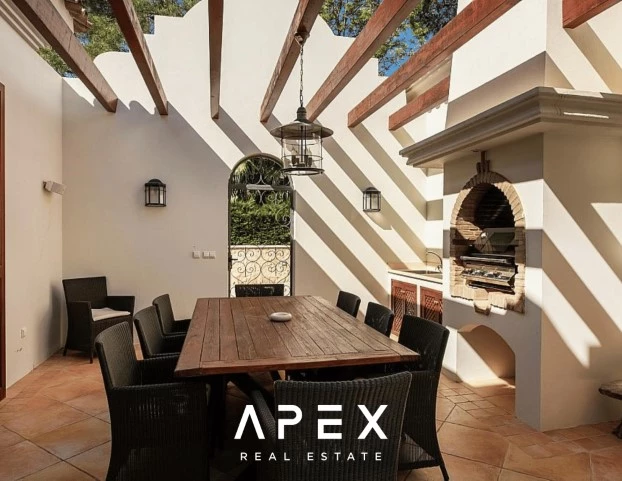6 bedrooms | Quinta Do Lago | Swimming Pool | Golf Views