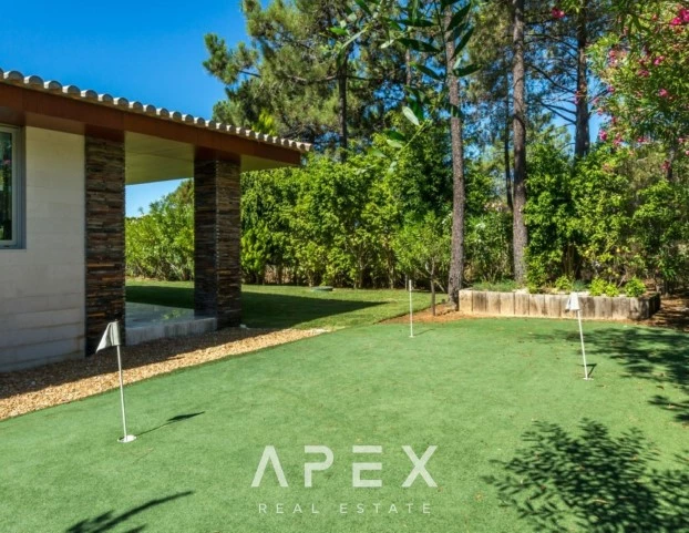5 Bedroom Villa | in Quinta do Lago with Large Swimming Pool