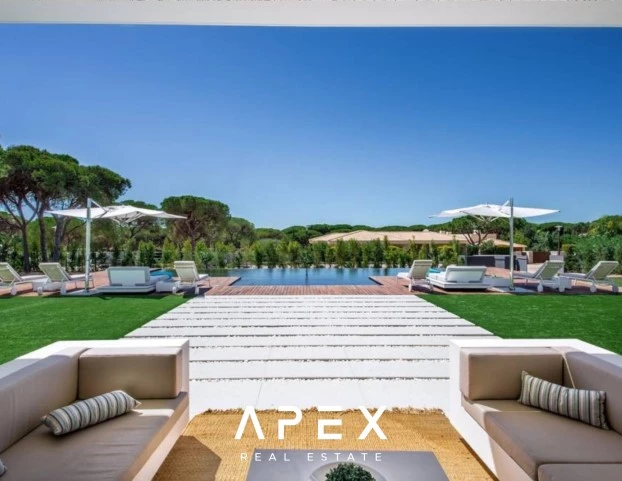 Modern Deluxe 5 Bedroom Villa in Vale do Lobo