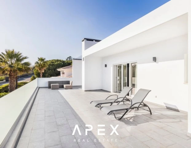 4 Bedroom Luxury Villa | Vale Do Garrao | With Private Pool