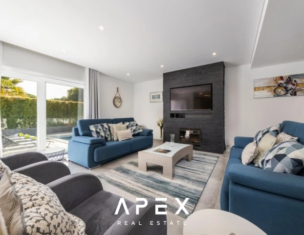 4 Bedroom Luxury Villa | Vale Do Garrao | With Private Pool