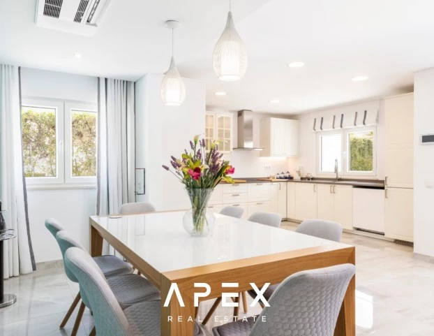 4 Bedroom Luxury Villa | Vale Do Garrao | With Private Pool