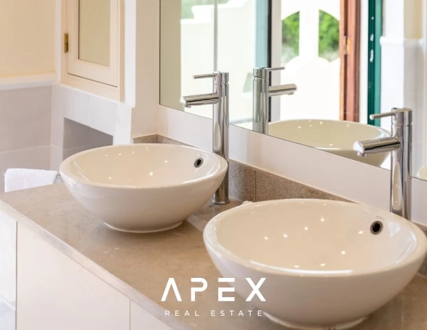Luxury 3 Bedroom Townhouse | Pinheiros Altos | With Large Private Pool
