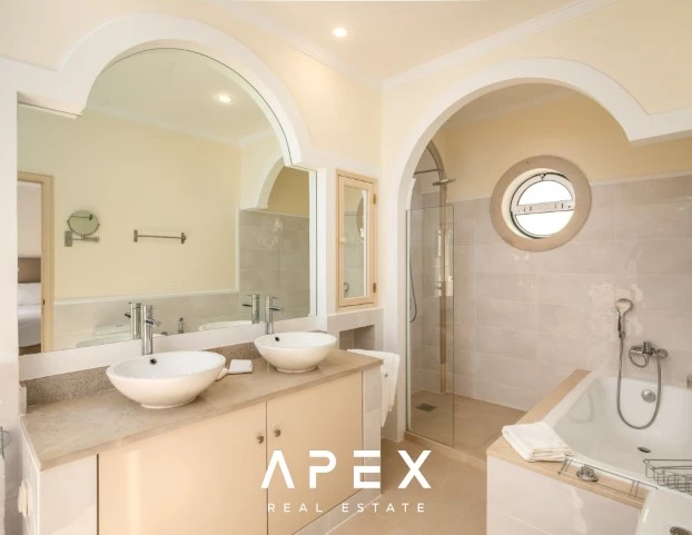 Luxury 3 Bedroom Townhouse | Pinheiros Altos | With Large Private Pool