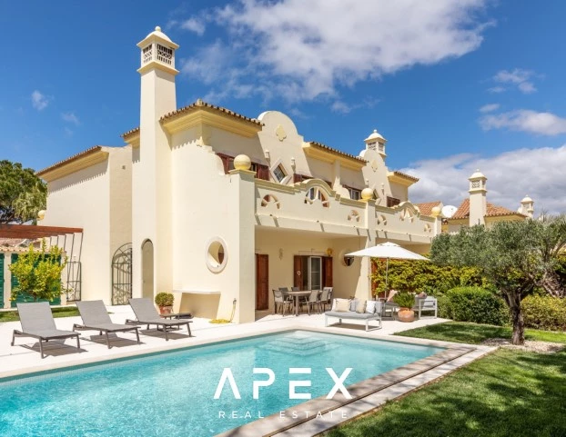 Luxury 3 Bedroom Townhouse | Pinheiros Altos | With Large Private Pool