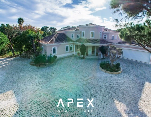 5 Bedroom Villa | in Quinta do Lago | With Private Pool and Terrace Space