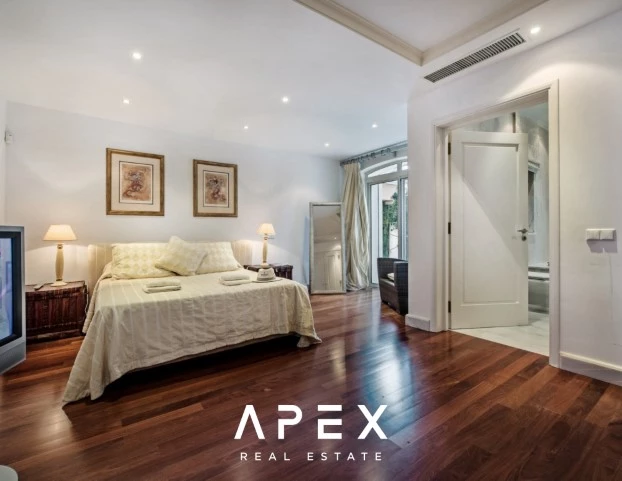 5 Bedroom Villa | in Quinta do Lago | With Private Pool and Terrace Space