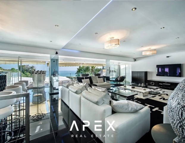 8 Bedroom Luxury Villa | Olhos D'Agua | With Infinity Pool & Sea Views