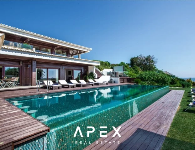 8 Bedroom Luxury Villa | Olhos D'Agua | With Infinity Pool & Sea Views
