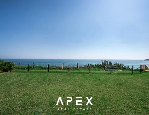 8 Bedroom Luxury Villa | Olhos D'Agua | With Infinity Pool & Sea Views