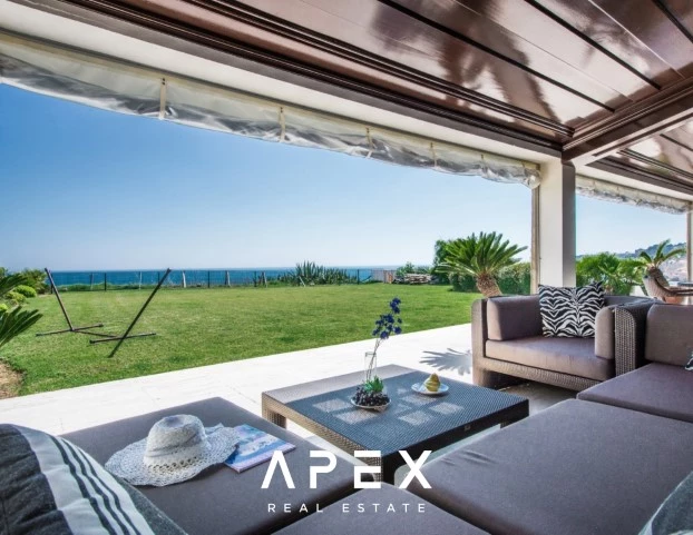 8 Bedroom Luxury Villa | Olhos D'Agua | With Infinity Pool & Sea Views