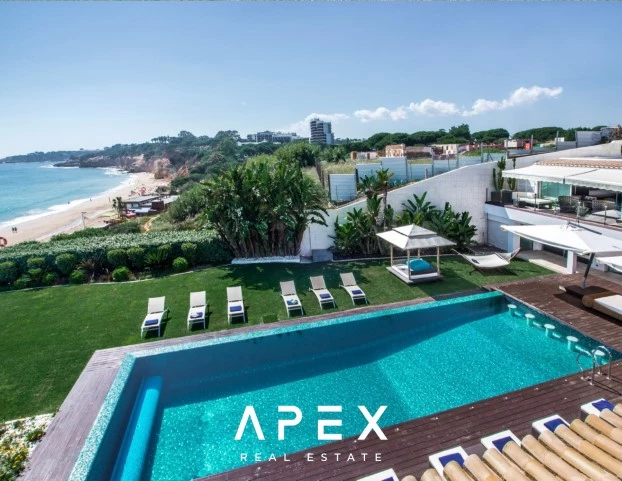 8 Bedroom Luxury Villa | Olhos D'Agua | With Infinity Pool & Sea Views