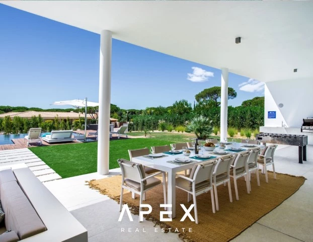 Luxury 6 Bedroom Villa | Vilamoura | With Infinity Pool Close To The Beach