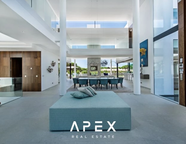 Luxury 6 Bedroom Villa | Vilamoura | With Infinity Pool Close To The Beach