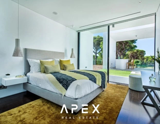 Luxury 6 Bedroom Villa | Vilamoura | With Infinity Pool Close To The Beach