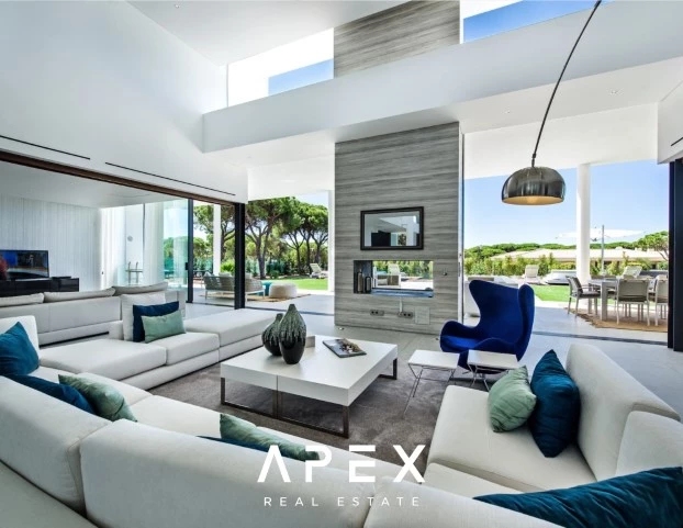 Luxury 6 Bedroom Villa | Vilamoura | With Infinity Pool Close To The Beach