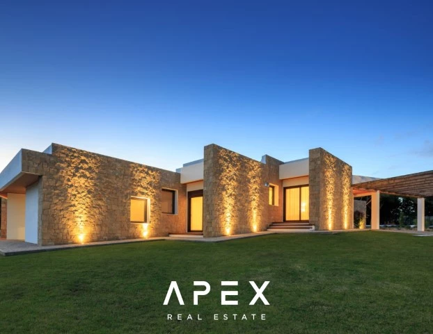 Luxury 5 Bedroom Villa | Vilamoura | Heated Infinity Pool Close To Golf
