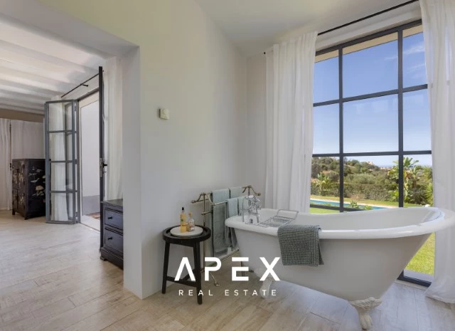 Exclusive Long Term Rental | Superb 5 bedroom, 5 bathroom Boutique Villa