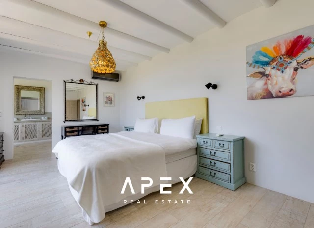 Exclusive Long Term Rental | Superb 5 bedroom, 5 bathroom Boutique Villa
