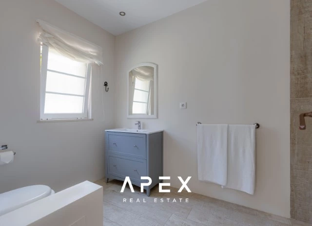 Exclusive Long Term Rental | Superb 5 bedroom, 5 bathroom Boutique Villa