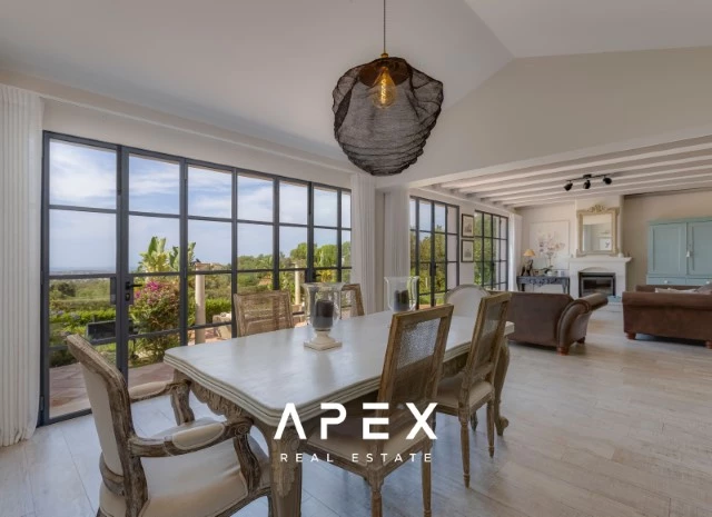Exclusive Long Term Rental | Superb 5 bedroom, 5 bathroom Boutique Villa