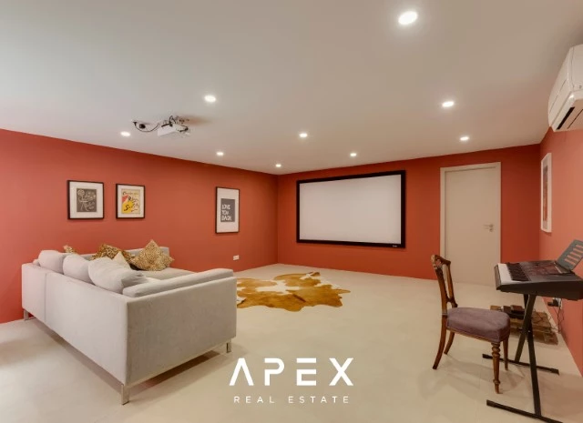 Exclusive Long Term Rental | Superb 5 bedroom, 5 bathroom Boutique Villa