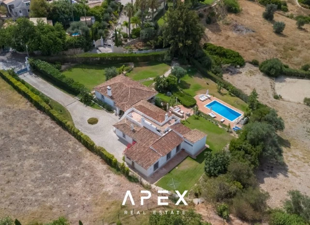 Exclusive Long Term Rental | Superb 5 bedroom, 5 bathroom Boutique Villa