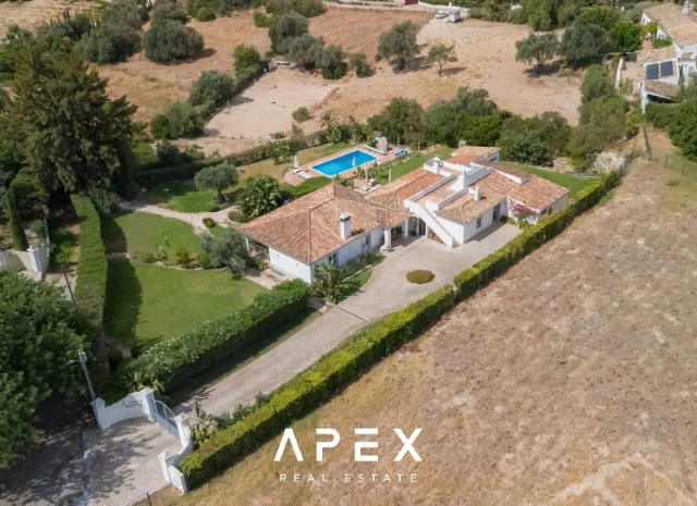 Exclusive Long Term Rental | Superb 5 bedroom, 5 bathroom Boutique Villa