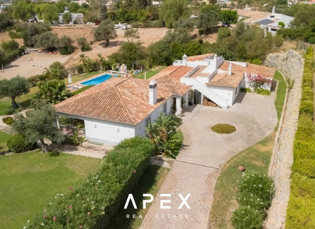 Exclusive Long Term Rental | Superb 5 bedroom, 5 bathroom Boutique Villa