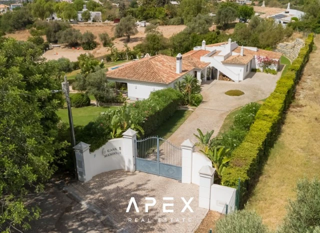 Exclusive Long Term Rental | Superb 5 bedroom, 5 bathroom Boutique Villa