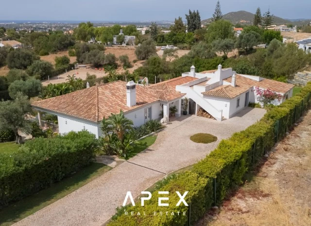 Exclusive Long Term Rental | Superb 5 bedroom, 5 bathroom Boutique Villa