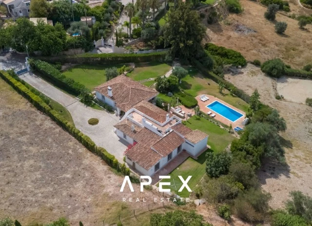 Exclusive Long Term Rental | Superb 5 bedroom, 5 bathroom Boutique Villa