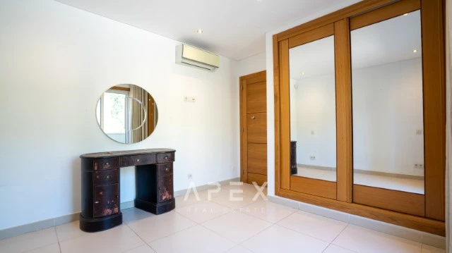 Townhouses for Rent in The Crest
