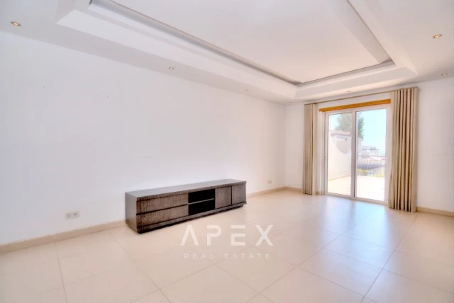 Townhouses for Rent in The Crest