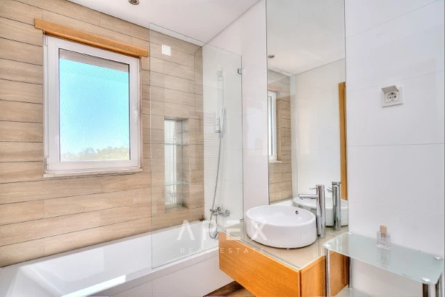 Townhouses for Rent in The Crest