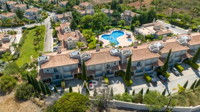 Townhouses for Rent in The Crest