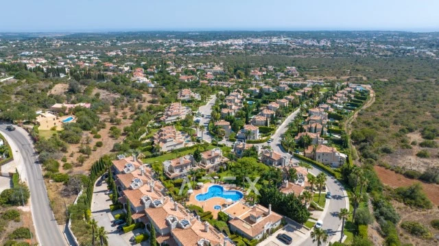 Townhouses for Rent in The Crest