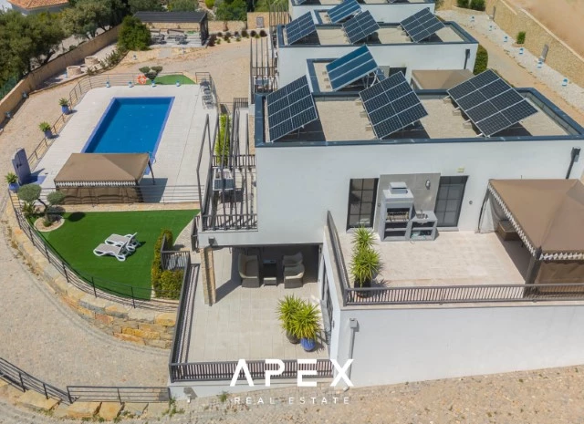 Long Term Rental | Brand New Four Bedroom Villa with View Ocean Views