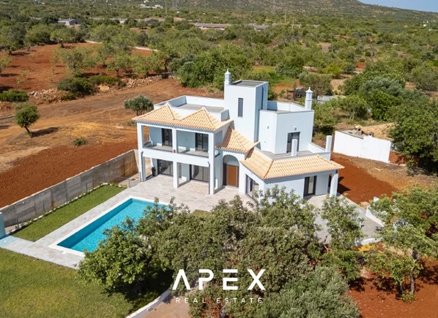Large brand new Long Term Rental Four Bedroom Villa on a 8200m2 plot