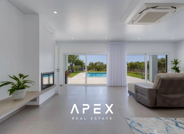 Large brand new Long Term Rental Four Bedroom Villa on a 8200m2 plot