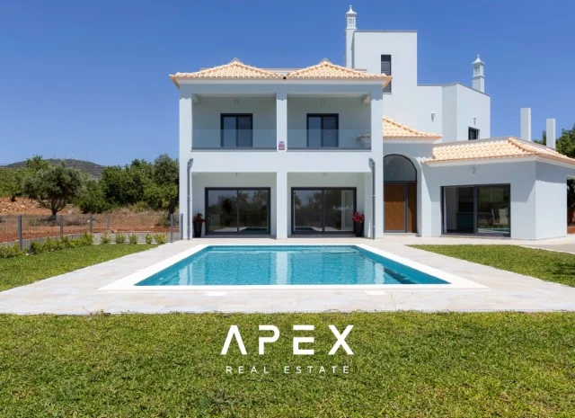 Large brand new Long Term Rental Four Bedroom Villa on a 8200m2 plot