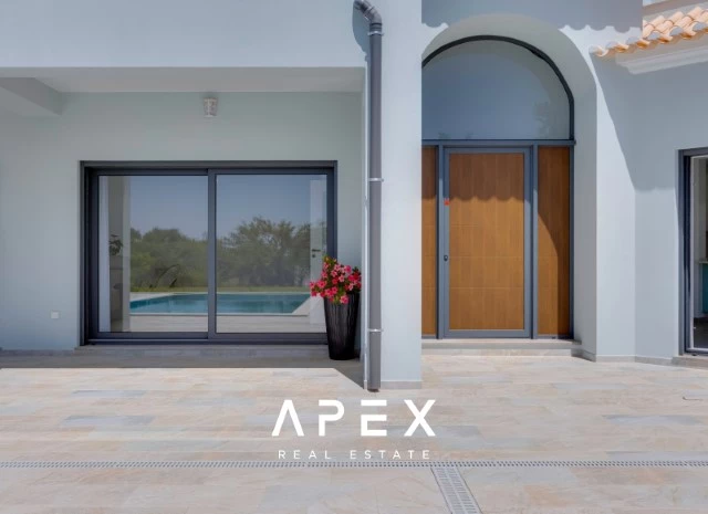 Large brand new Long Term Rental Four Bedroom Villa on a 8200m2 plot