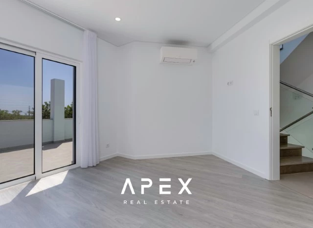 Large brand new Long Term Rental Four Bedroom Villa on a 8200m2 plot