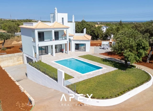 Large brand new Long Term Rental Four Bedroom Villa on a 8200m2 plot